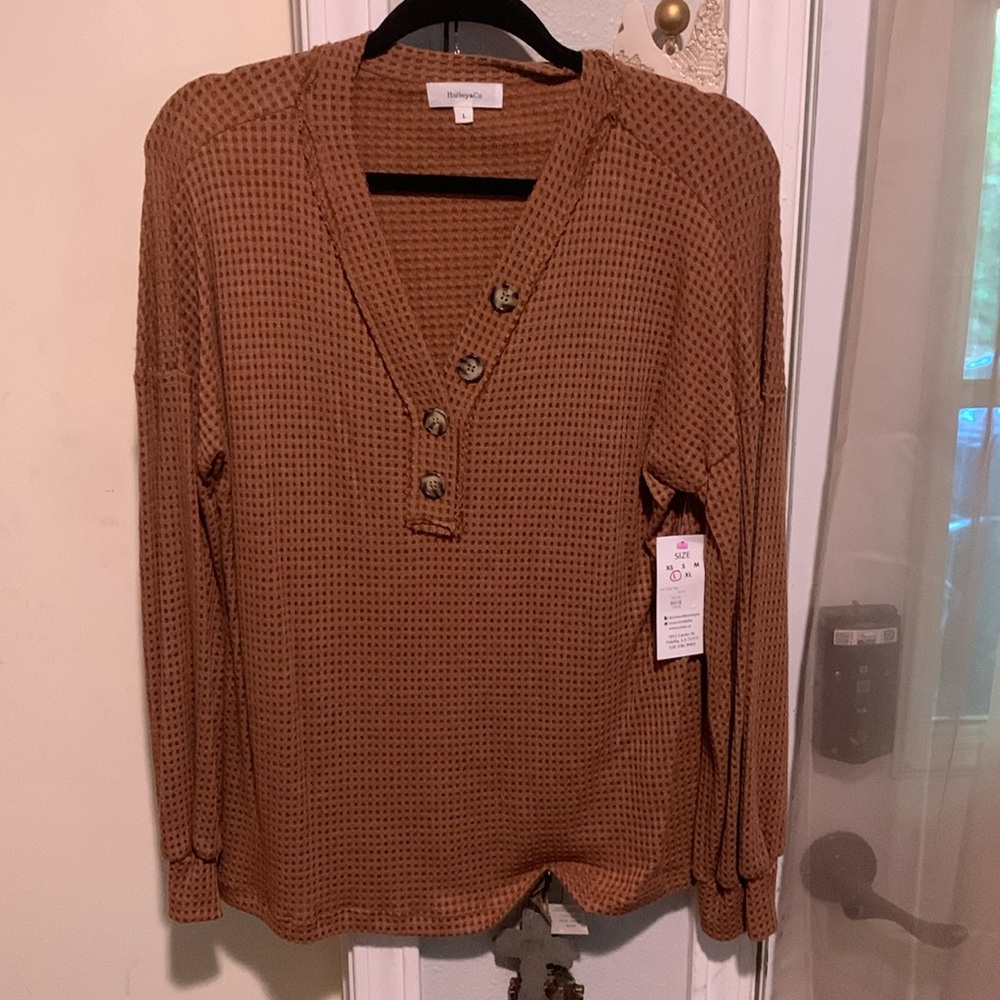 Long sleeve top
